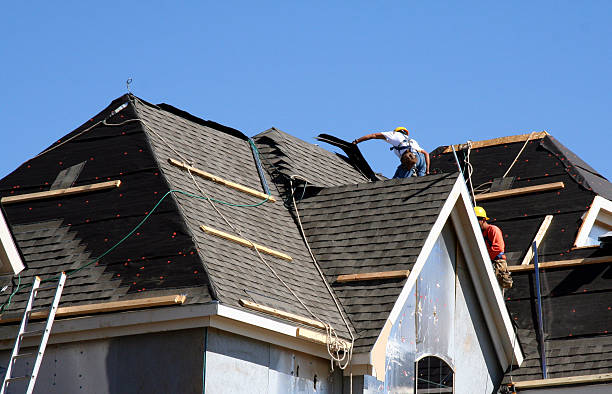 Best Roof Maintenance Services  in Earlysville, VA